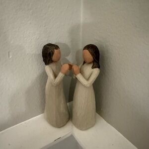 Charming Figurines Embracing